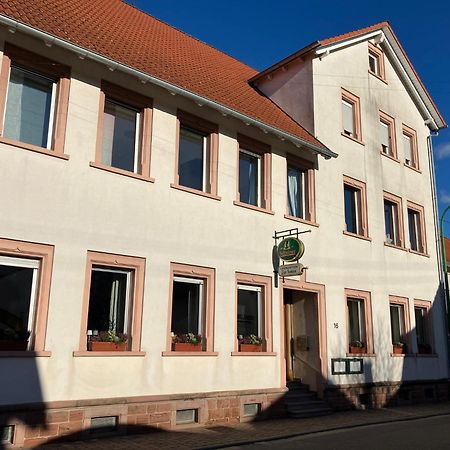 Landgasthof Zur Sonne I Hotel & Restaurant Neuburg am Rhein Exterior photo